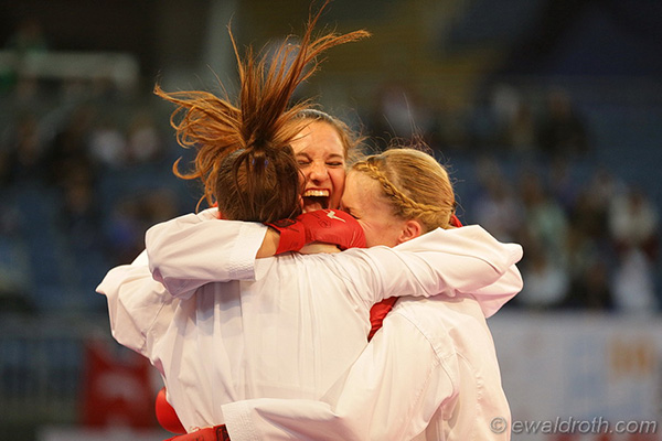 2015 03 21 EM Istanbul Kumite Team Female